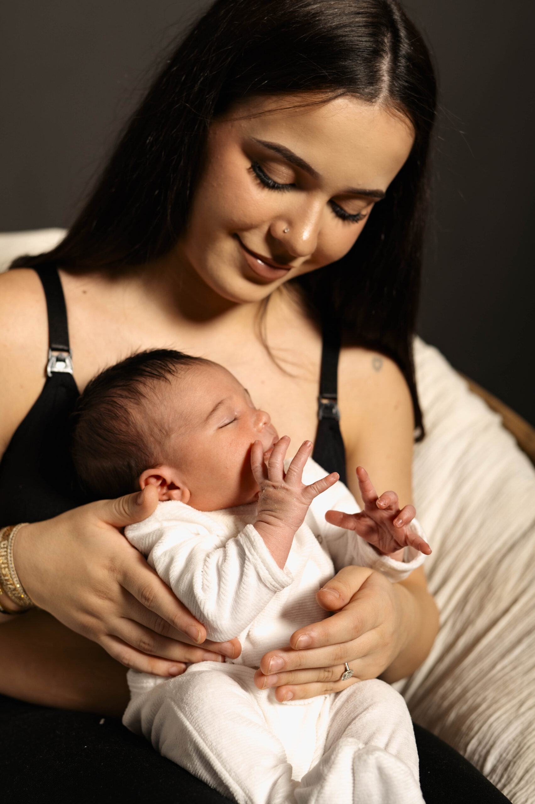 Bébé Ciro - PJP-Photographie - _Z625881061224 Portrait séance photo de grossesse Floriane